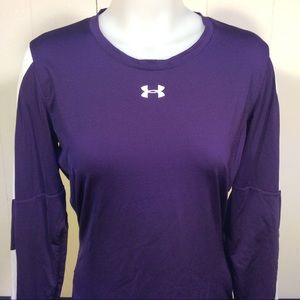 Under Armour Women’s long sleeve heatgear shirt size small